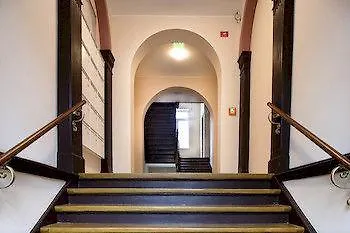 Karli Suites Leipzig 3* لبسيا